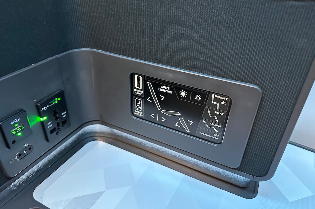 Delta One Suite A330-900neo Seat controls